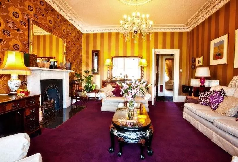 پانسیون Golf View