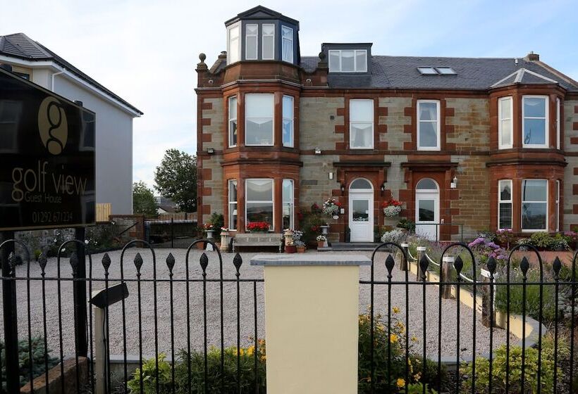 פנסיון Golf View