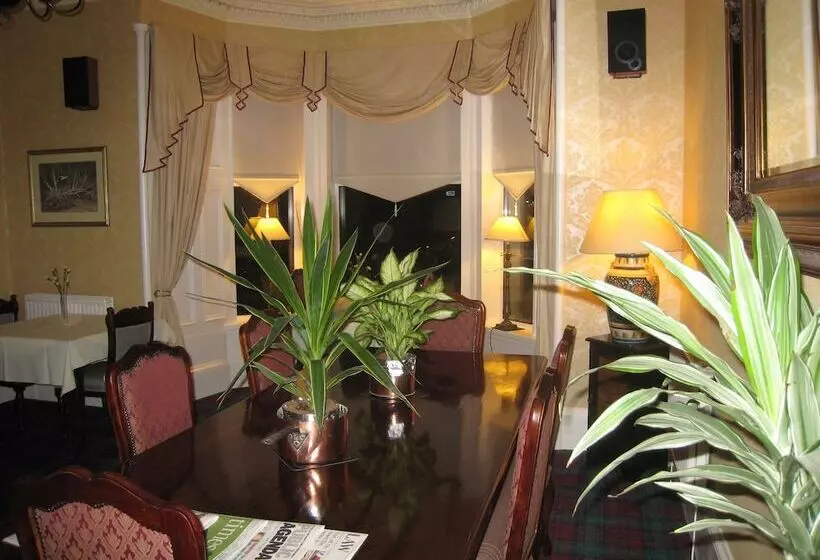 پانسیون Golf View