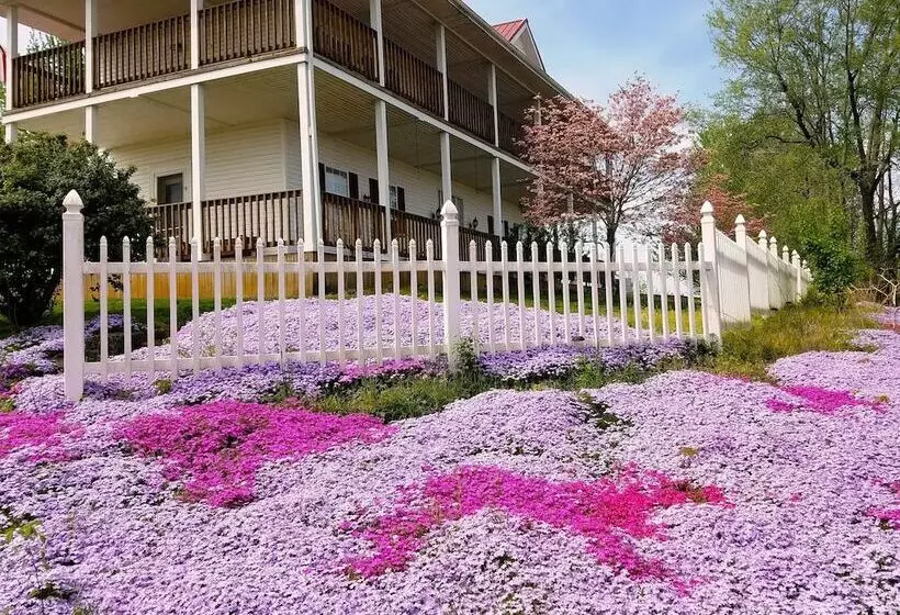 Aamiaismajoitus (B&B) Rocky Hill Inn