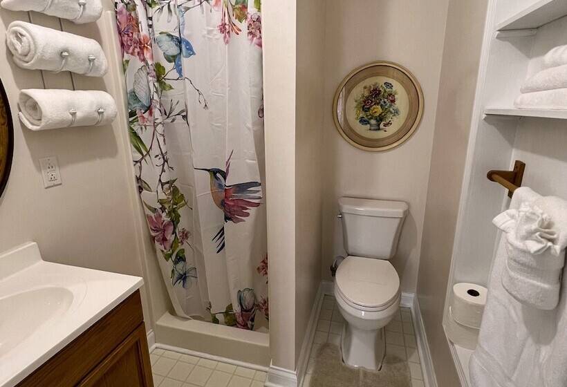 Bed and Breakfast Rocky Hill Inn