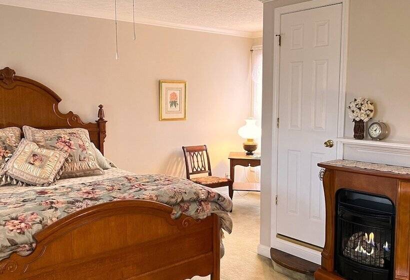 Bed and Breakfast Rocky Hill Inn