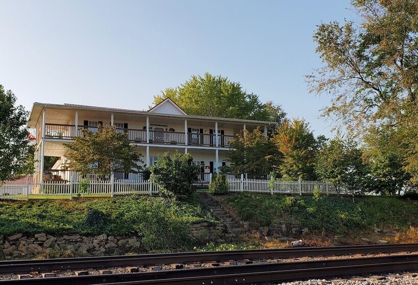 Bed and Breakfast Rocky Hill Inn