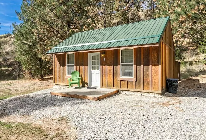 Echo Valley Resort & Cabins