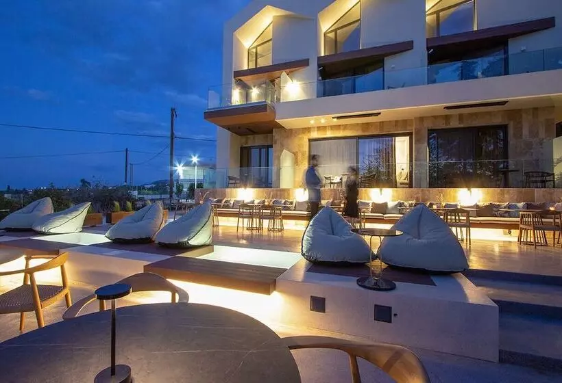 Hotelli Acro Upscale Residences