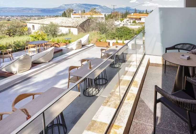 Hotelli Acro Upscale Residences