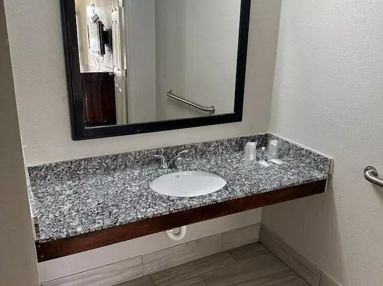 Hotelli Cozy Garden Inn