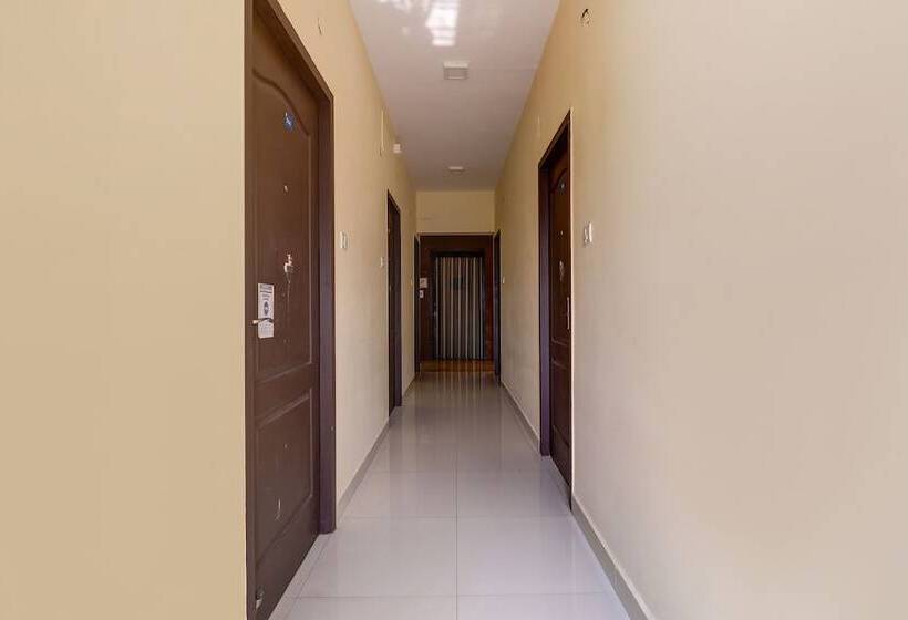 هتل Fab Green Tree Inn