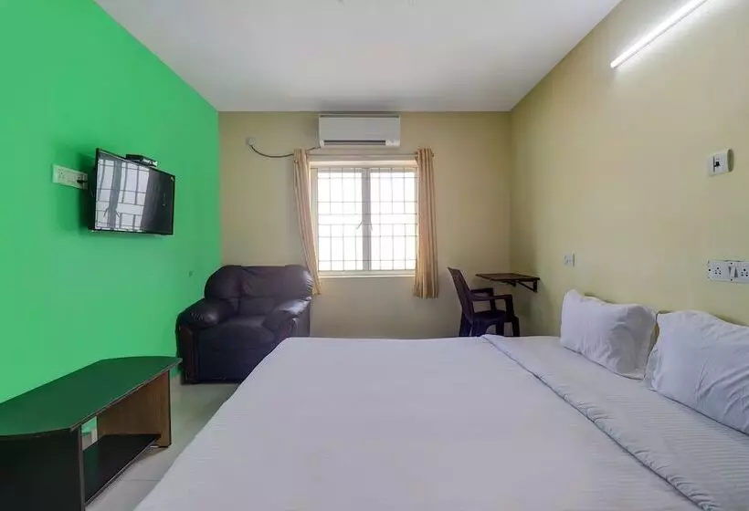 Hotelli Fab Green Tree Inn