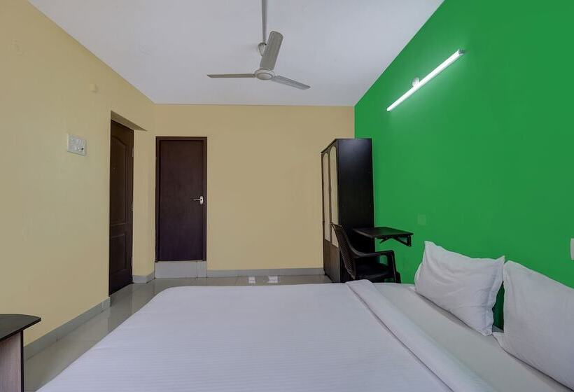 هتل Fab Green Tree Inn