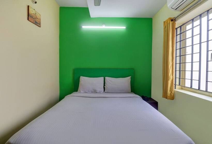 هتل Fab Green Tree Inn