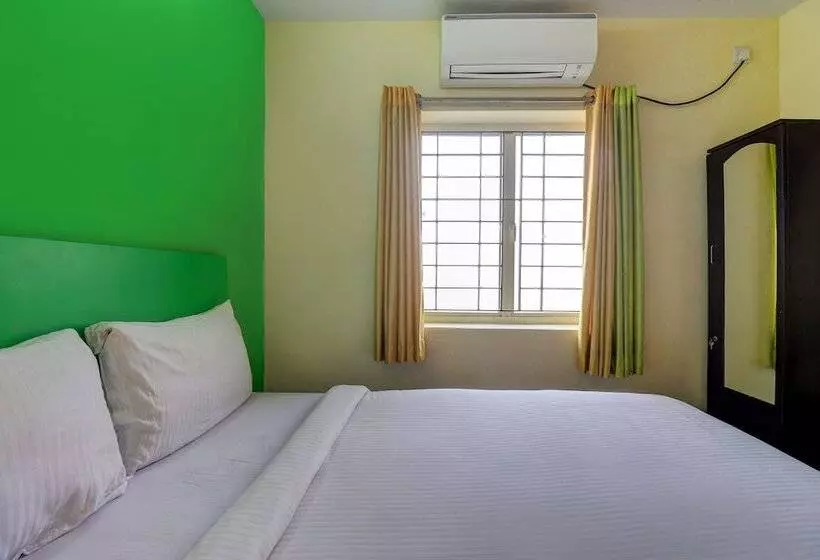 Hotelli Fab Green Tree Inn