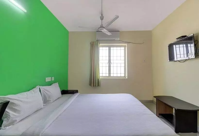 Hotelli Fab Green Tree Inn