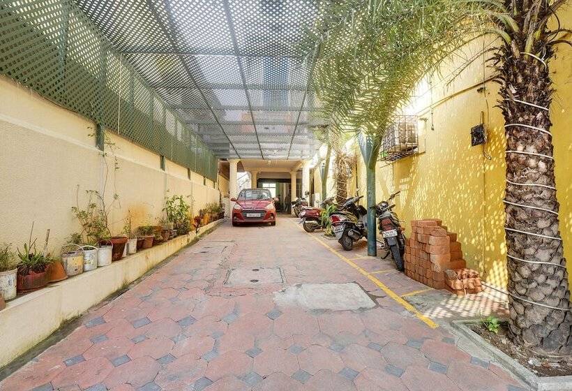 هتل Fab Green Tree Inn