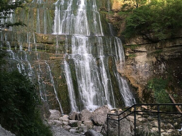 Отель Hôtel En Tilleul