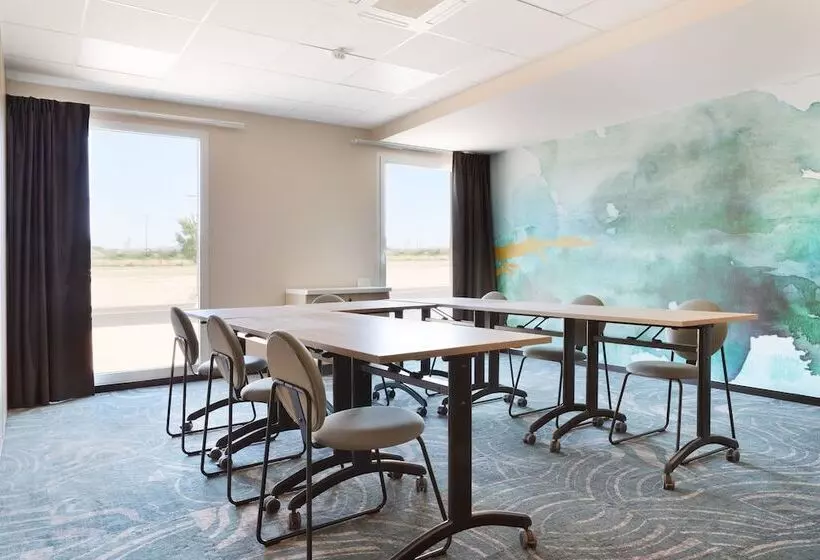 Hotelli Ibis Styles Miramas