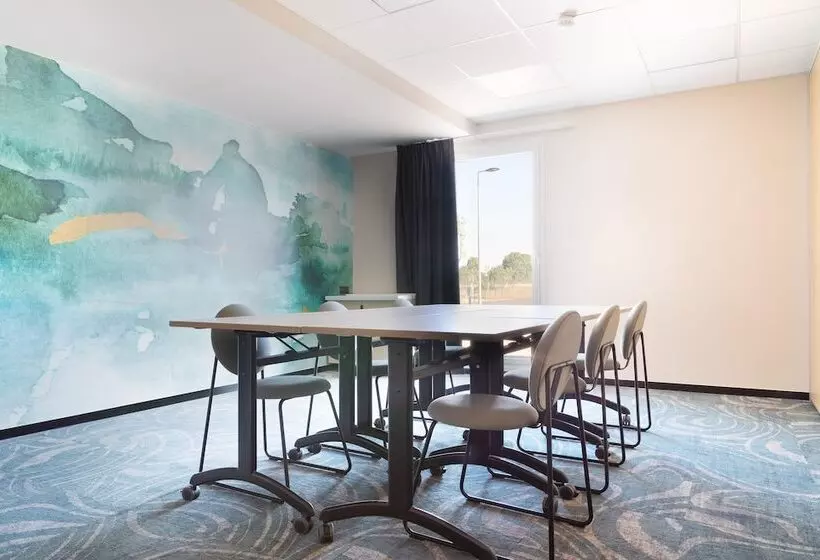 Hotelli Ibis Styles Miramas