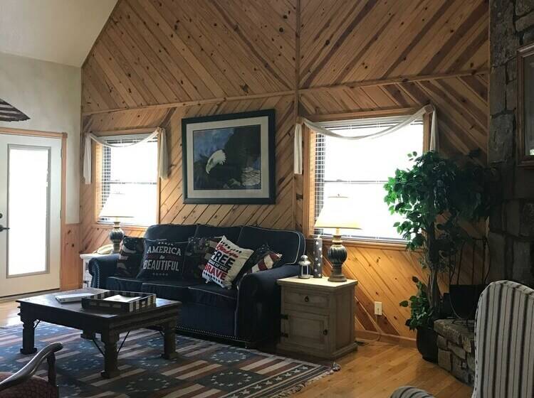 Lake View Two Bedroom, Two Bath Harbor North Luxuryloft Cottage With Private Hot Tub Overlooking Lak