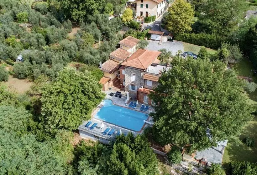 Maison Brinati Bed And Breakfast