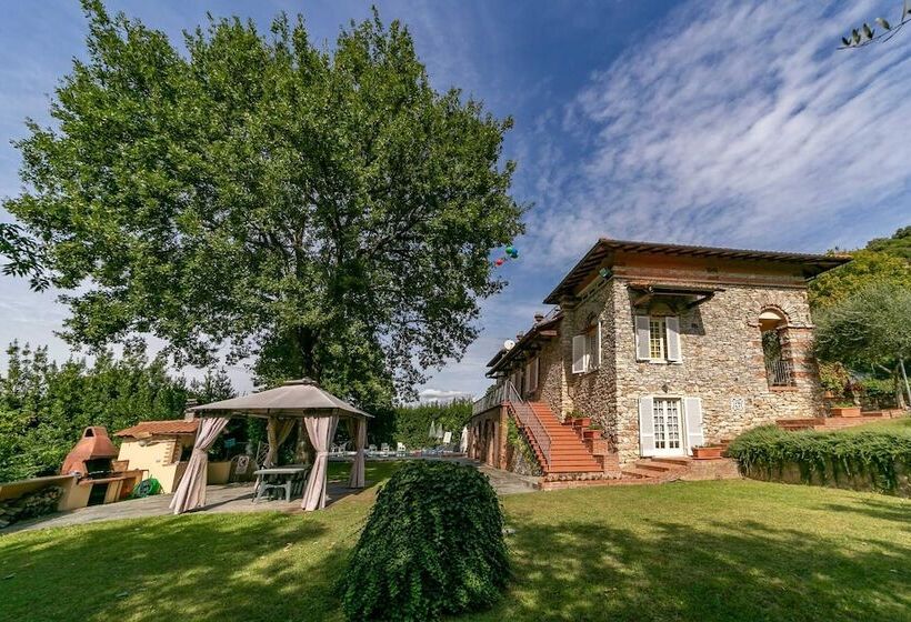 Maison Brinati Bed And Breakfast