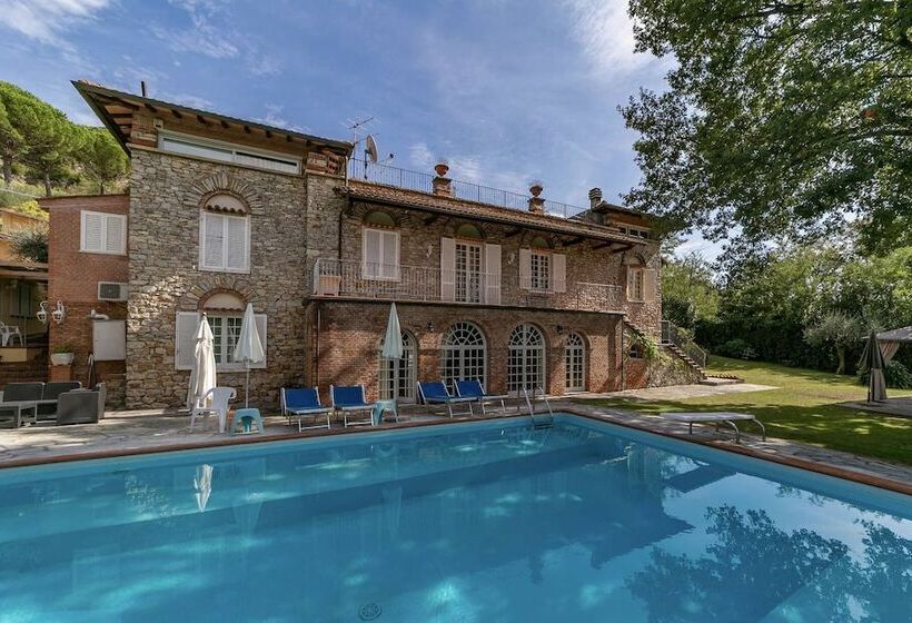 Maison Brinati Bed And Breakfast