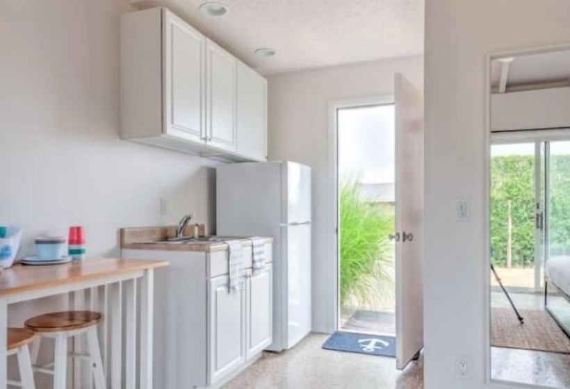 מוטל 435 East Lake