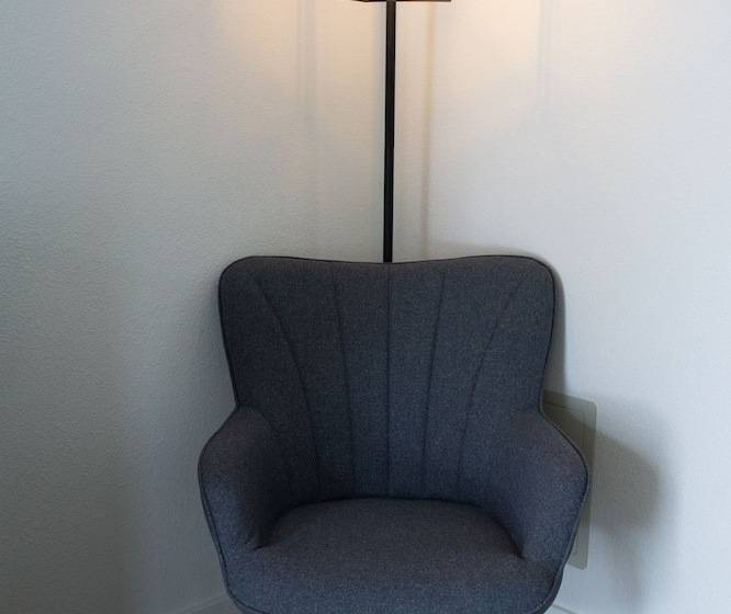 فندق على الطريق Pine Lodge