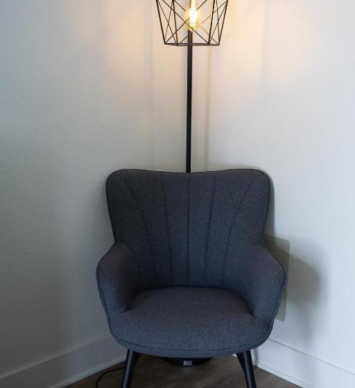 فندق على الطريق Pine Lodge