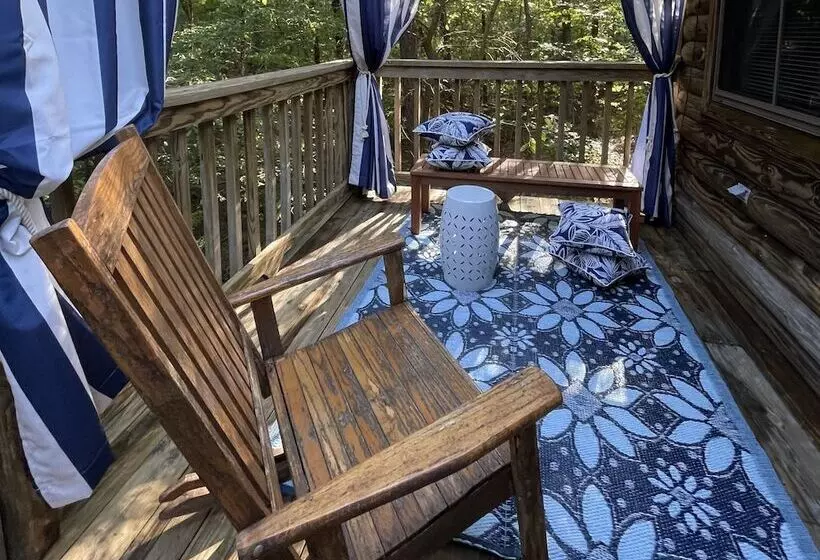 One Bedroom, One Bath Log Sided Cottage With Private Hot Tub On Lake Ouachita. By Redawning