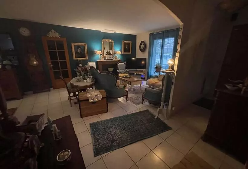 ペンション Duud