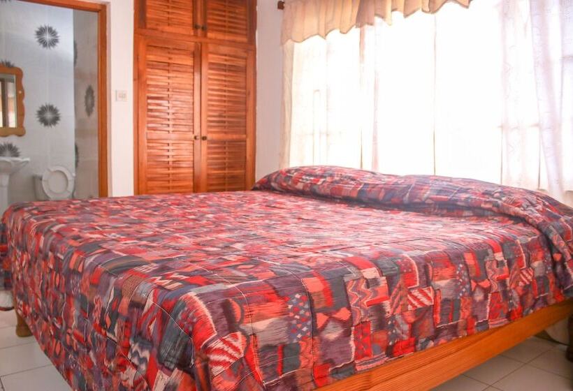 پانسیون Van Villa Holidays