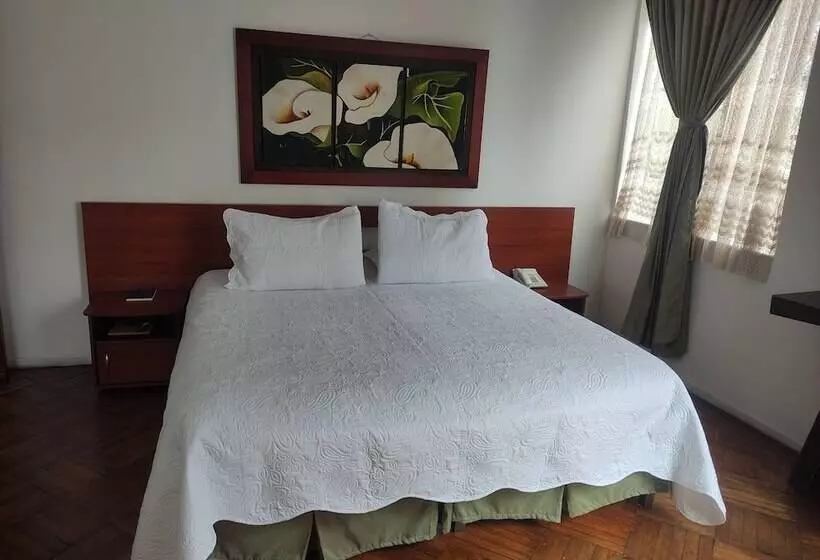 ホテル Bella Montaña