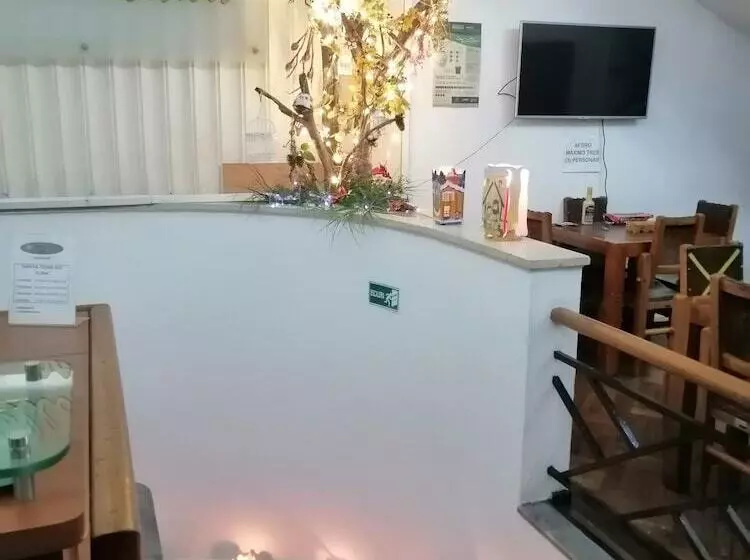 ホテル Bella Montaña