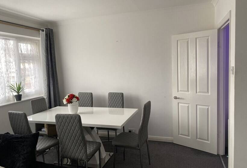 레지던스 Gorgeous 2 Bed Apt In Leafy Richmond!