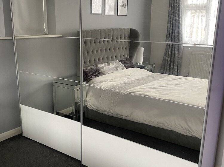 레지던스 Gorgeous 2 Bed Apt In Leafy Richmond!