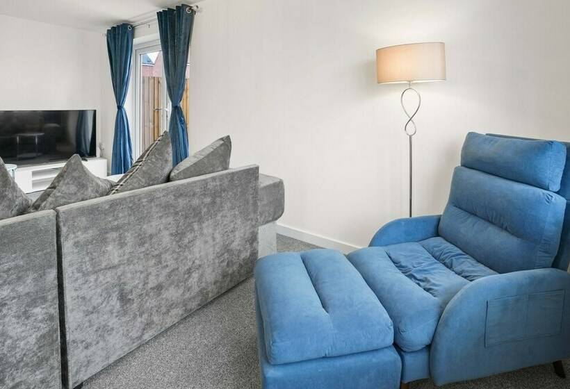 Резиденция New Luxury 3 Bed House In Oulton Broad Lowestoft