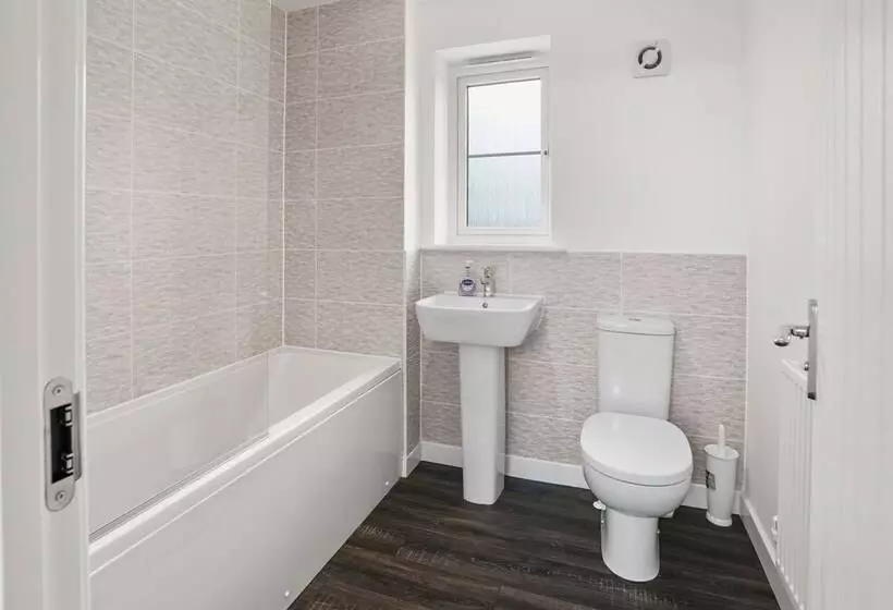 Residenssi New Luxury 3 Bed House In Oulton Broad Lowestoft