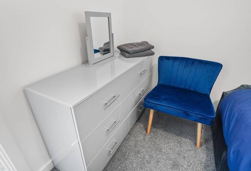 Резиденция New Luxury 3 Bed House In Oulton Broad Lowestoft