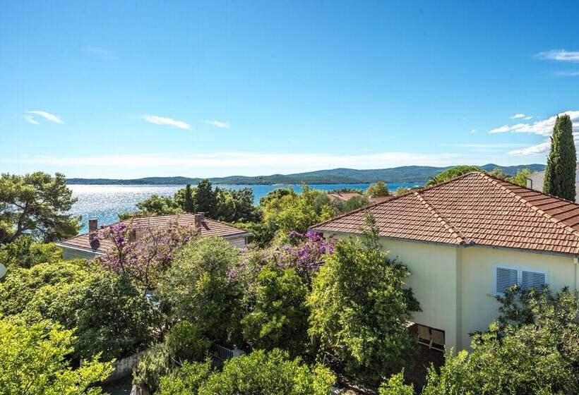 레지던스 Stunning 3 Bed House In Orebic