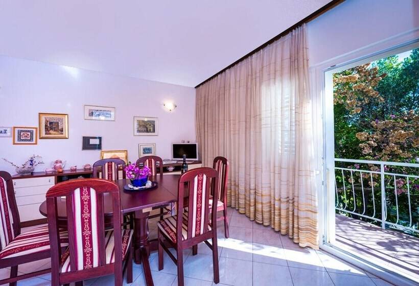 레지던스 Stunning 3 Bed House In Orebic