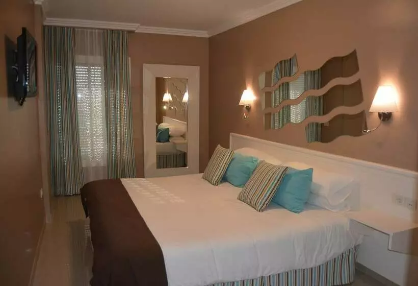 Residencial La Quinta Park Suites