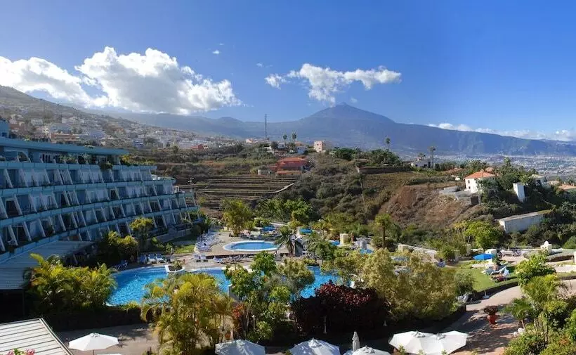 Residencial La Quinta Park Suites