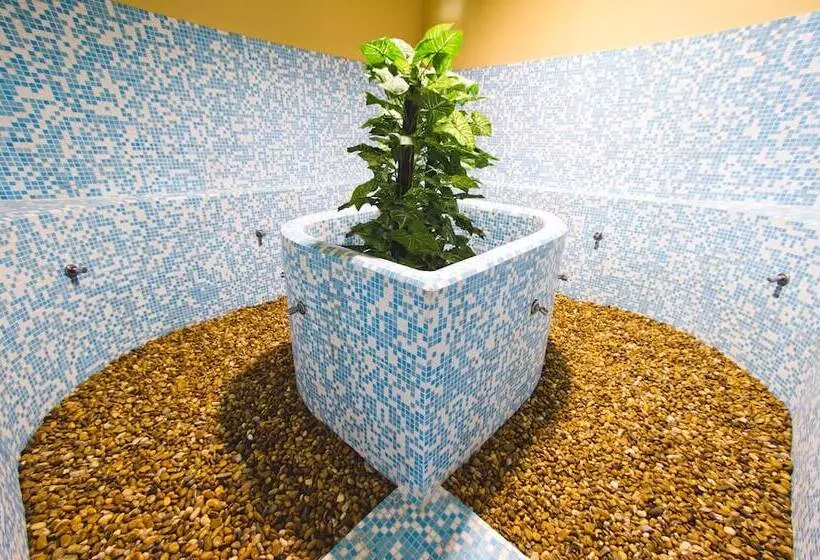 Residencial La Quinta Park Suites