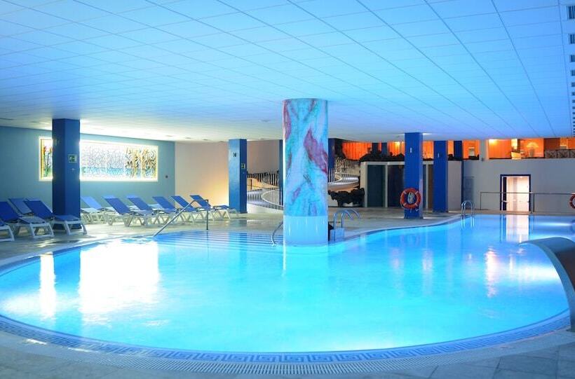 Residencial La Quinta Park Suites