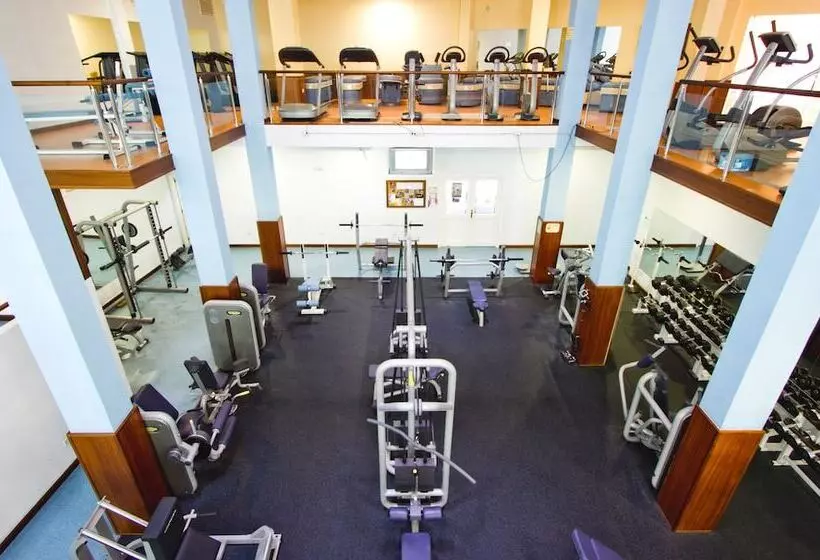 Residencial La Quinta Park Suites