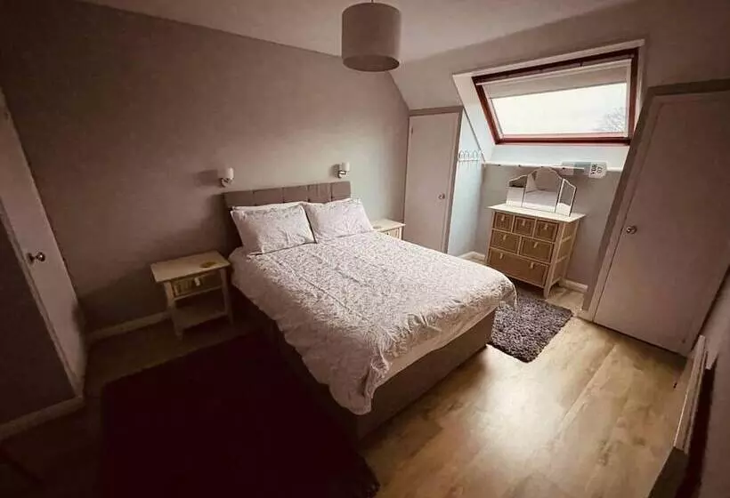 Beautiful Cosy Cottage In Aberporth