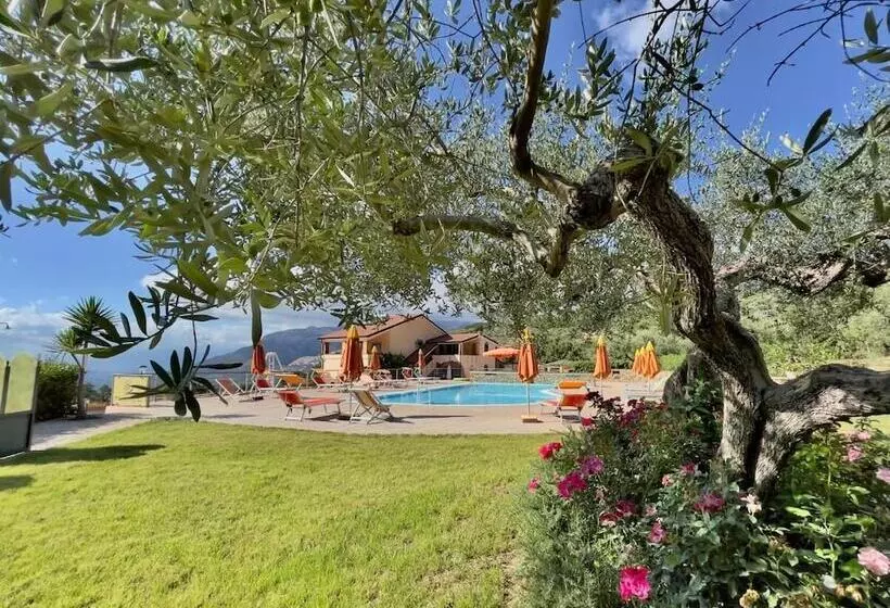 Aamiaismajoitus (B&B) Agri Resort Masusa