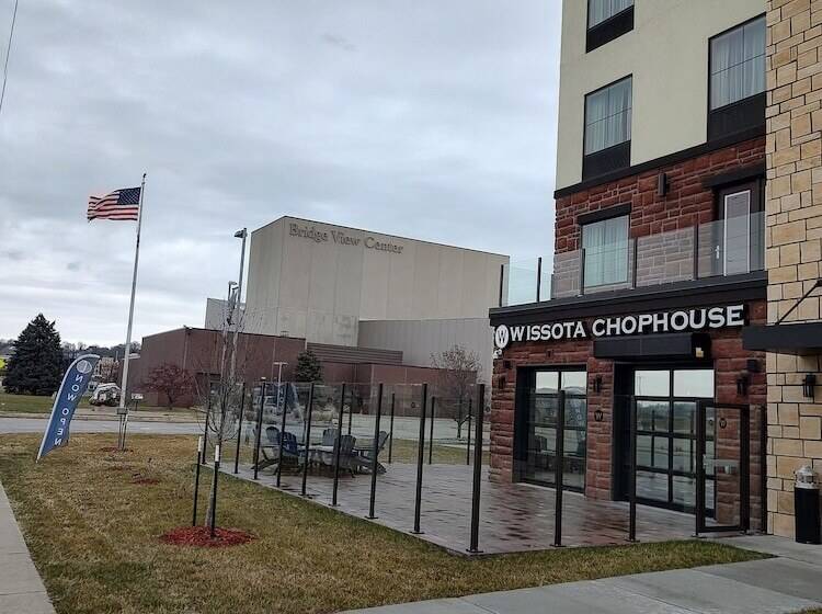 Cobblestone Hotel & Suites   Ottumwa