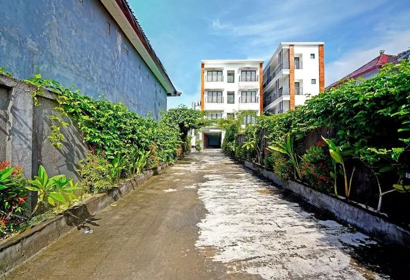 هتل Collection O 90876 Pecatu Residences