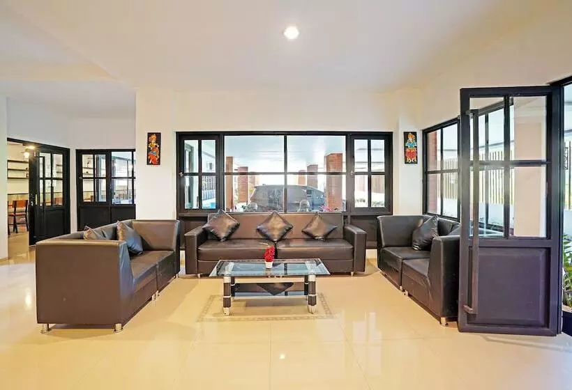 هتل Collection O 90876 Pecatu Residences
